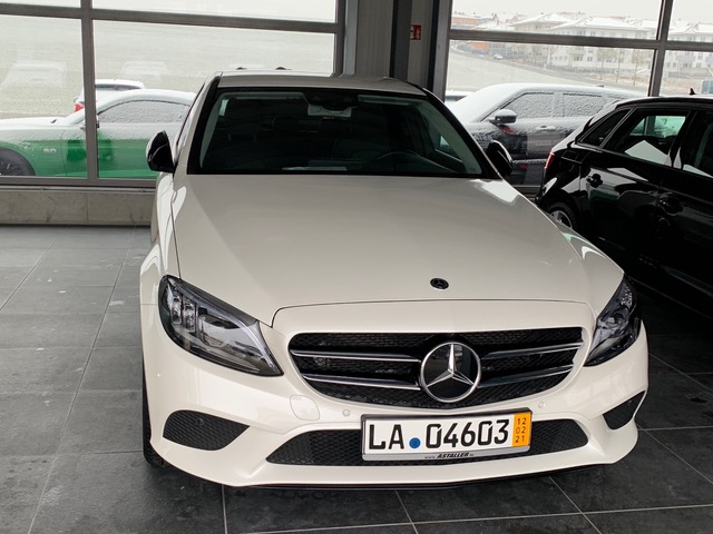 MB C220 4MATIC (2021)